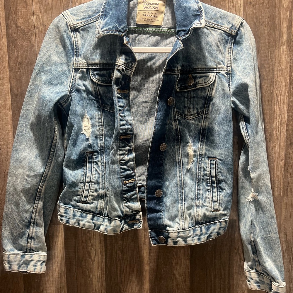 Zara Trafaluc Premium Wash Distressed Girls Med Denim Jacket Jean EUC - Picture 2 of 9
